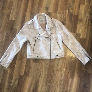 Snakeskin suede-like jacket. Pale pink. Size medium. New.